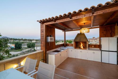 Luxury Villa Paraiso Alicante - Piscina Salada Climatizada, Chimenea, gymnasio, despacho, Futbol , G in La Capitana