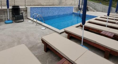 One-Bedroom Apartment with Sea View image 1