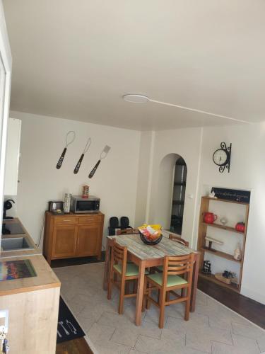 Charmante Petite Maison Audoise in Trausse