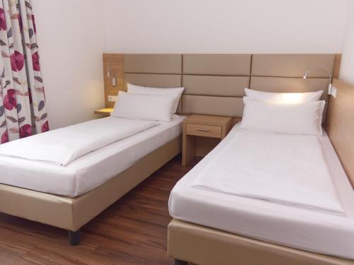 1 twin bed