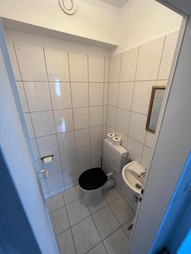 Zentrale, helle Wohnung mit Balkon! Ideal für Messe, Business und Städtereise, Frankfurt/Main (photo 11)