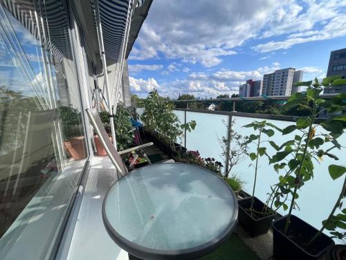 Zentrale, helle Wohnung mit Balkon! Ideal für Messe, Business und Städtereise, Frankfurt/Main (photo 6)