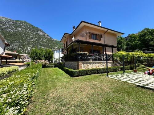 Viesnīcas āriene, Affittacamere Villa Rosa in Pacentro