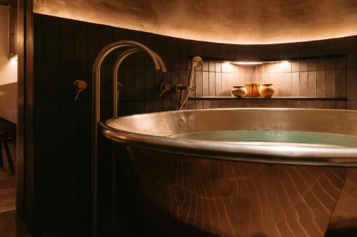 No.124 by GuestHouse, Brighton in บริทตั้น