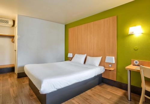1 queen bed