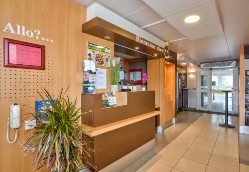 Фойє, B&B HOTEL Herblay in Ербле