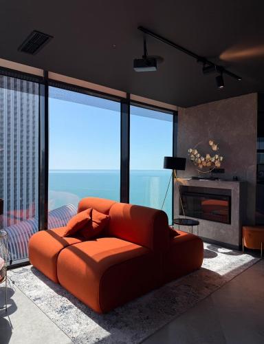 Bellevue Residence, 18th floor