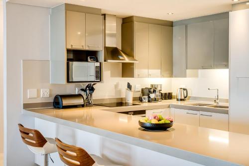 Secure Supreme Artistic Sea View 3bed Sunset Loft - image 3