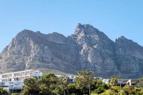 Secure Supreme Artistic Sea View 3bed Sunset Loft - image 2