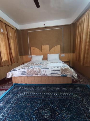 Tirthan Hill Wander Stay in Chippni