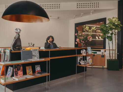 Lobby, Drawing Hotel in 1st - Louvre - Chatelet