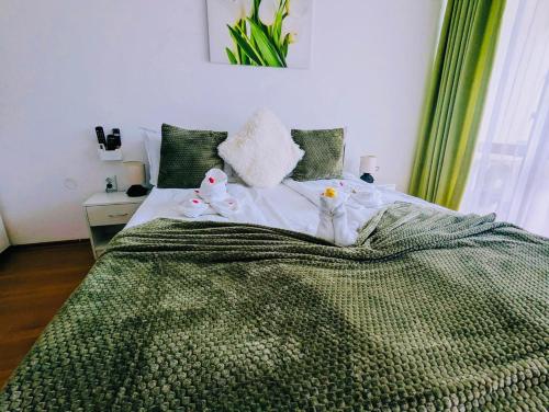 One-Bedroom Apartment image 5