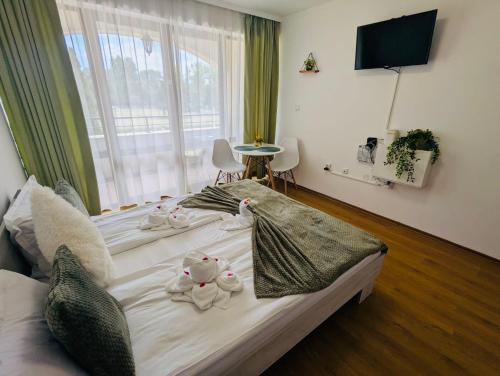 One-Bedroom Apartment image 1