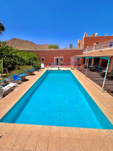 Surrounding environment, Hotel L'Arganier d'Ammelne-Tafraout in Tafraoute