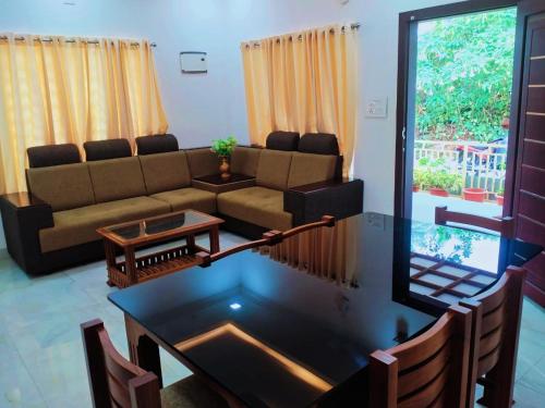 Mount Teena in จิธิราปุรัม