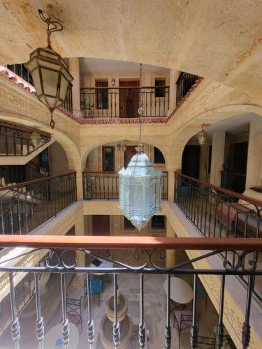 Al Madina, traditional Riad in 比塞大