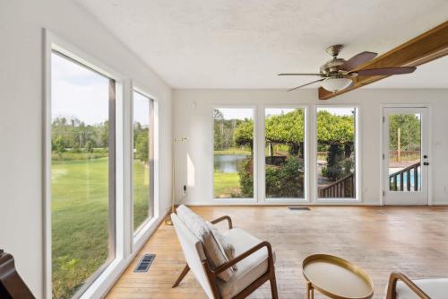 5-Acre Retreat Private Pool Outdoor Bar Fishing Pond & Game Room in โอลด์ ซาแวนนาห์