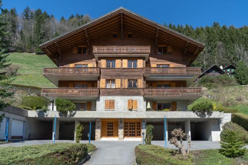 La Tour d'Anthème 3 chambres 8 personnes (La Tour d'Antheme 3 chambres 8 personnes) in Champery