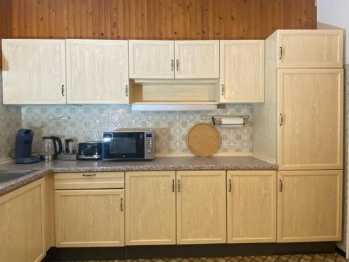 150 m 5-room Villa 15 min to Düsseldorf (150 m 5-room Villa 15 min to Dusseldorf) in คาร์สท์