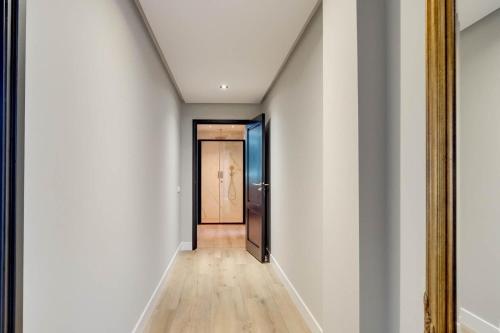 Fürdőszoba, Luxueus appartement met Jacuzzi in Oude Stad