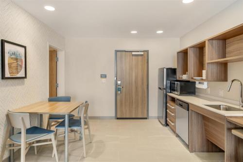 Home2 Suites by Hilton Bozeman Four Corners - 주방