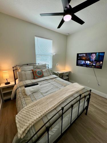 Tampa Lounge in Ybor near Ybor Városi