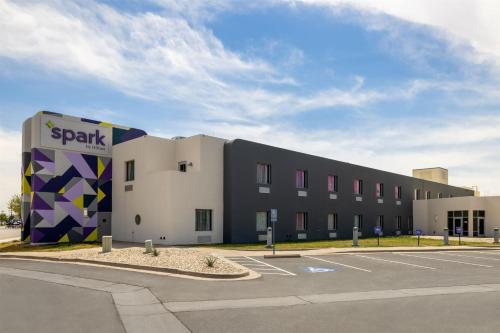 Spark by Hilton Artesia, Artesia