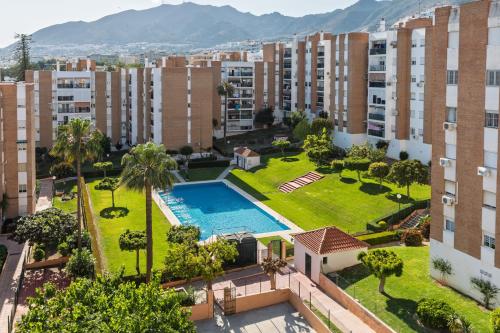 Three-Bedroom Premium Apartment with Balcony room in Palmeras Benalmadena by Alfresco Stays