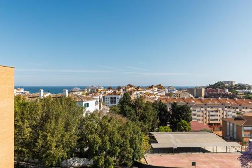 Three-Bedroom Premium Apartment with Balcony image 3