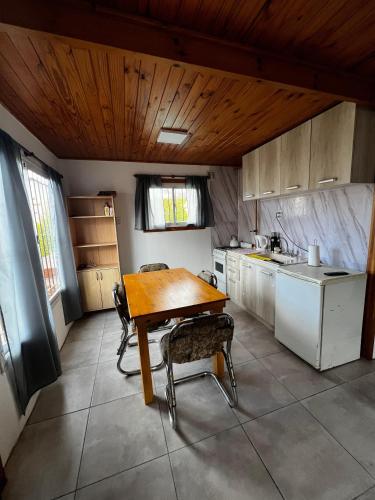 Tu hogar para vacacionar in Barrio Aeroparque