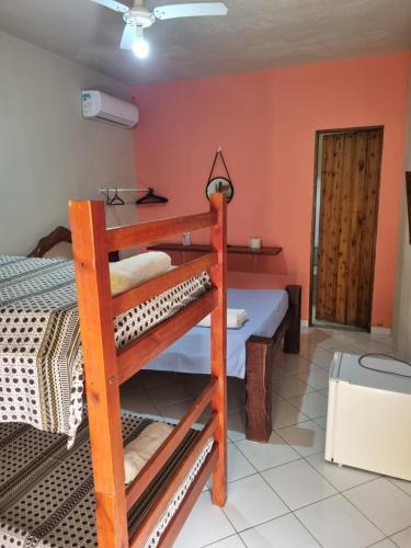 1 double bed, 1 bunk bed