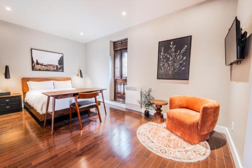 Deluxe Suite