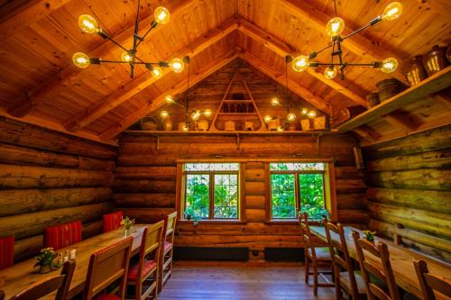 ห้องอาหาร, Ullensvang Gjesteheim in ลอฟทุส