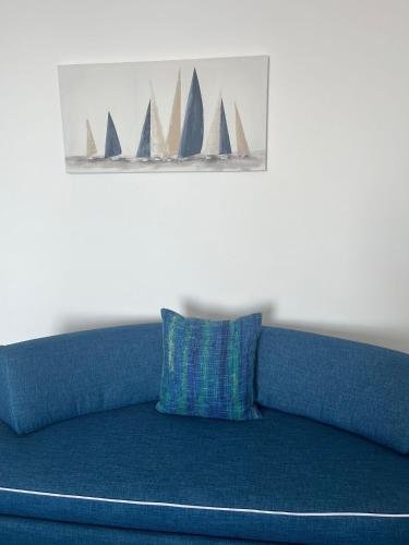 Triple Room with Balcony and Sea View image 6