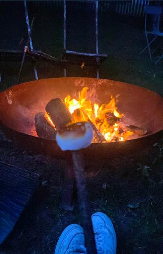 Wilderness Wagon Bow Top Gypsy Wagon in อีท แกรนสเตรด