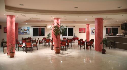 Hotel Sea Breeze - image 8