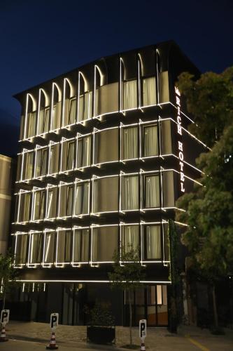 Rich Hotel, Pogradec