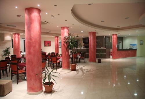 Lobby, Hotel Sea Breeze in Sitia