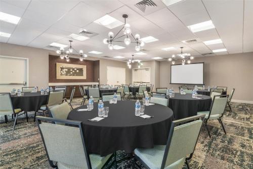 Homewood Suites By Hilton Schenectady - image 12