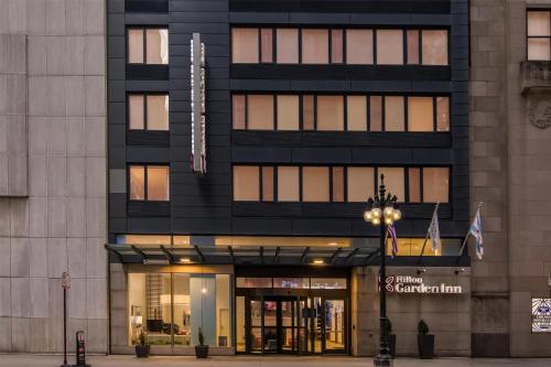 Hilton Garden Inn Chicago Downtown Riverwalk in Chicago, USA
