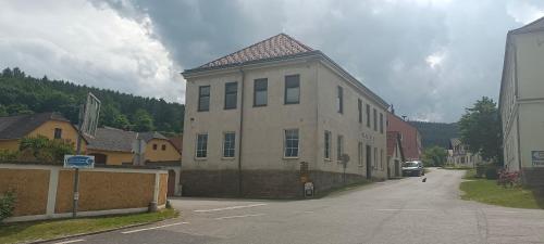 Frühstückspension Alte Volksschule Heinrichs bei Weitra in Heinreichs bei Weitra, Österreich