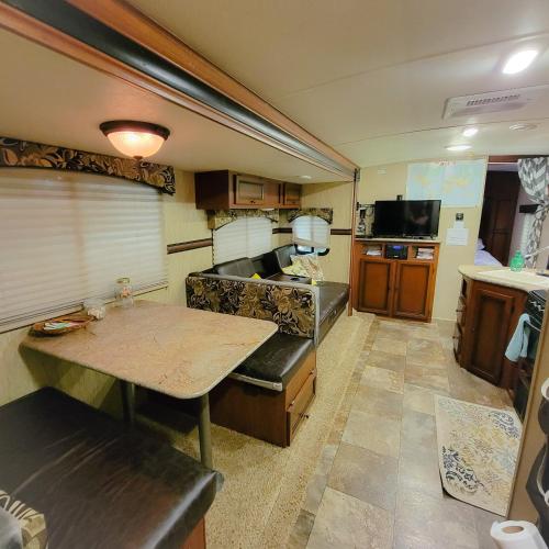 Cozy Camper Rental-Fully Equipped in Americus (Georgia)