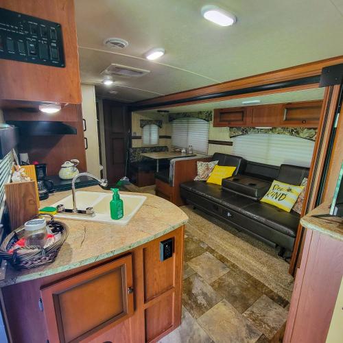 Cozy Camper Rental-Fully Equipped in Americus (Georgia)