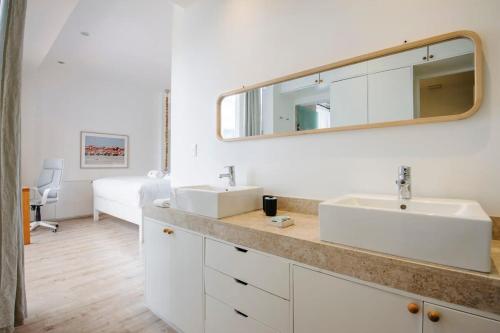 Soothing 3BR Triplex in Roma Norte image 10