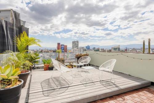 Soothing 3BR Triplex in Roma Norte image 2