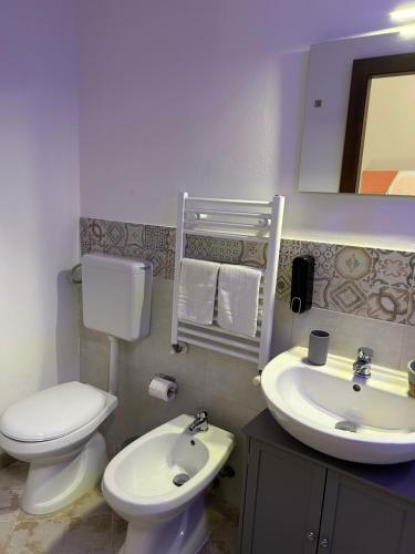 Double Room with Private Bathroom image 10