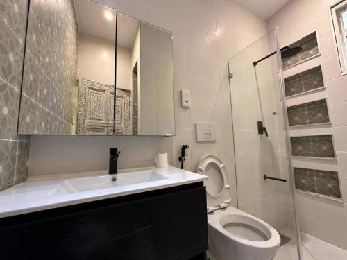 Apartment image 10