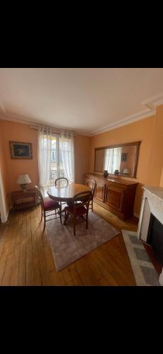Appartement avec Terrasse 14 ème, Paryż