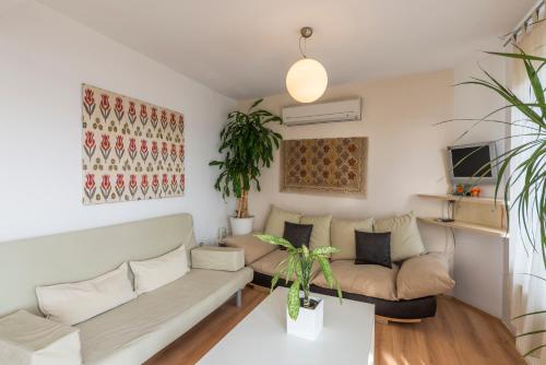 Istanbul Amedros Home