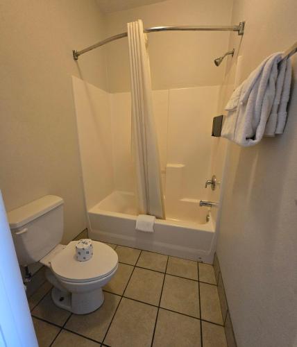 Whitesboro Inn & Suites